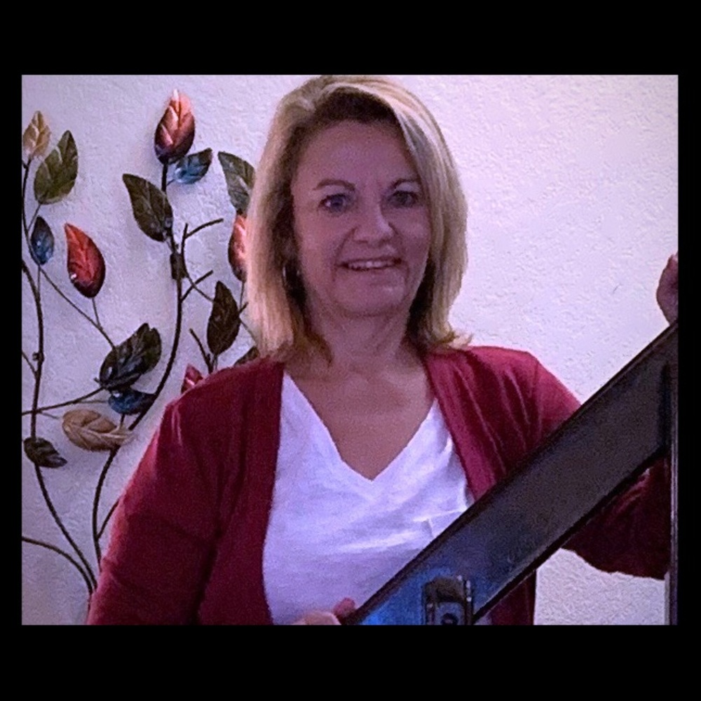 Meet your Posher, Cindy